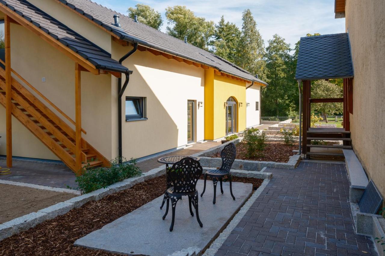 Pension Haus Am Picho Arnsdorf  エクステリア 写真